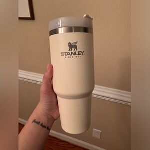 30oz cream Stanley cup